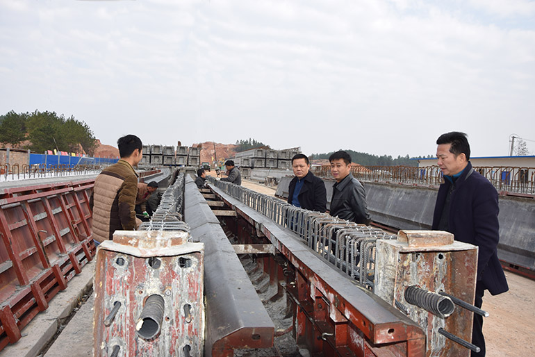 不一樣的春節(jié)，不一樣的責任